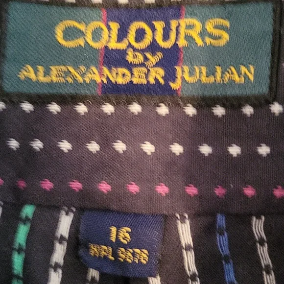 6 Misc. Boys Dress Shirts - Picture 12 of 13